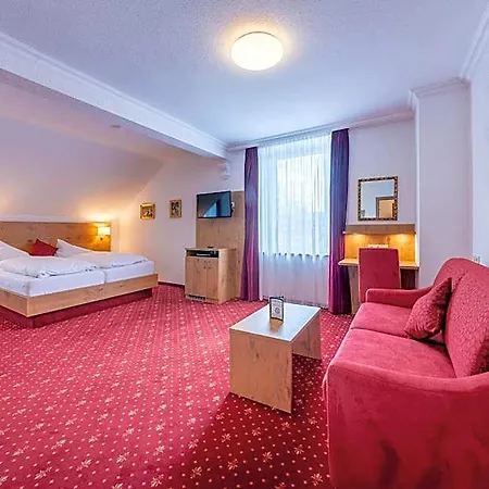 Krone Hotel 3*