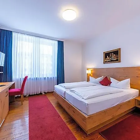 Hotel Krone 3*